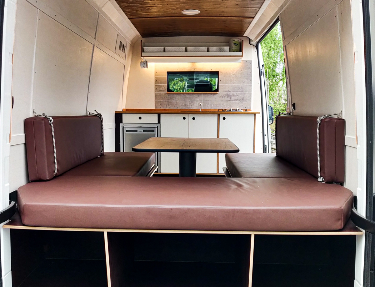 Atlas Camper 4WD bakfra